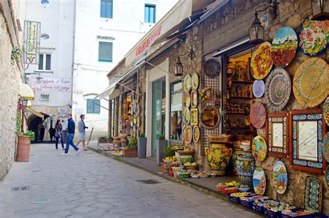 amalfi coast shopping